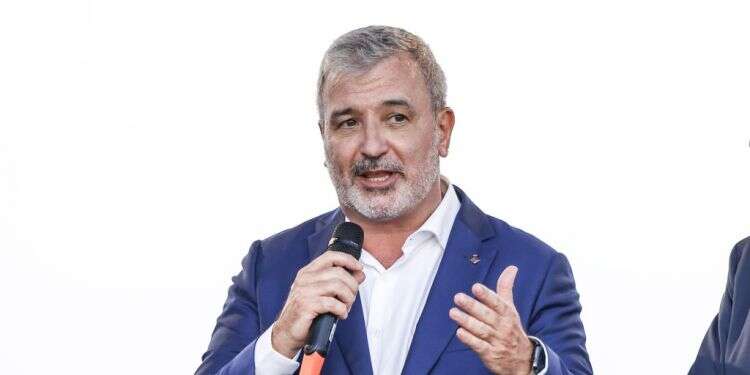 ראש העיר החדש של ברצלונה, ג'אום קולבוני. צילום: Gongora/NurPhoto, Reuters "מסר ברור נגד האנטישמים": ברצלונה חידשה את היחסים עם תל אביב