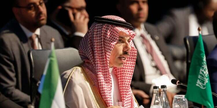 שר החוץ הסעודי: "אין פתרון לסכסוך ללא מדינה פלסטינית עצמאית"