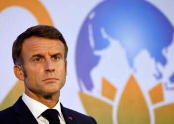 יכולים לאמלל אותו במשך שנה. עמנואל מקרון. צילום: AFP