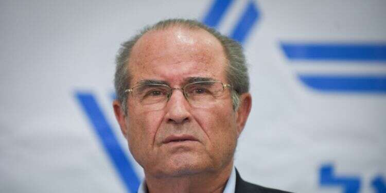 "תמיד שקול, קר רוח ומאוזן": נפרדים מראש המוסד לשעבר, שבתי שביט ז״ל