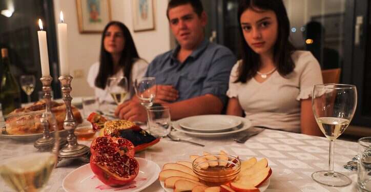 הסימנים החדשים: רימון וגזר זה פאסה, השנה חוגגים עם מעיים וצנון