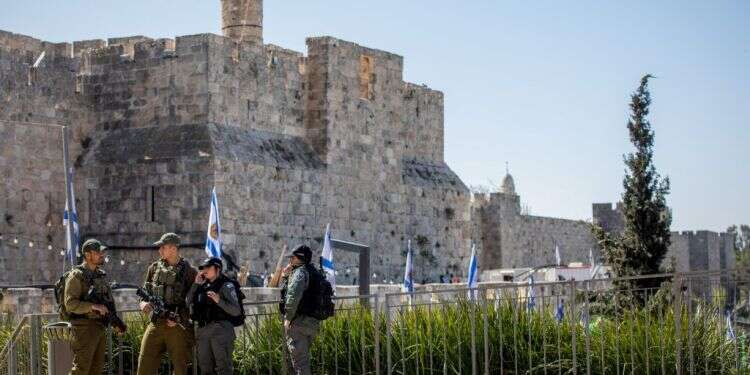 שוטרי מג "אחרי החגים אתחיל דיאטה": איך נעבור את החגים בלי לעלות במשקל?
