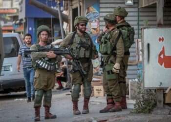 "פעיל בקפלן ואיש ימין מובהק יושבים יחד בג'יפ, ואין להם בעיה לשתף פעולה"