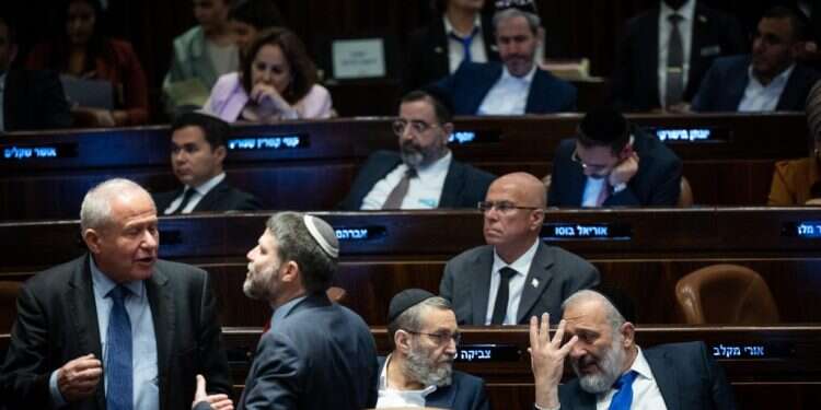 דגל התורה מול ש"ס: הבחירות ברשויות החרדיות מתלהטות