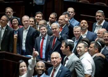 "קואליציית החלומות הדתית" רק מרחיקה יהודים מיהדותם