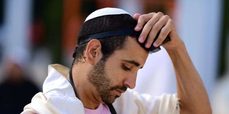 "באתי לישראל כדי לשים תפילין, מה באנו בתקופת הרומאים שאני צריך להתחבא?"