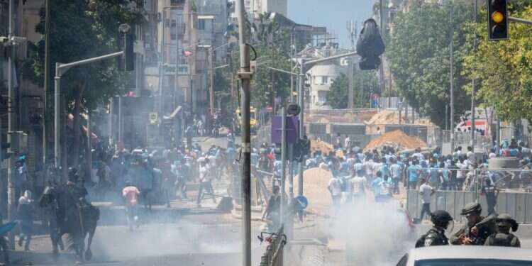 מהומות האריתריאים בדרום תל אביב, בספטמבר האחרון. צילום: עומר פיכמן - פלאש 90