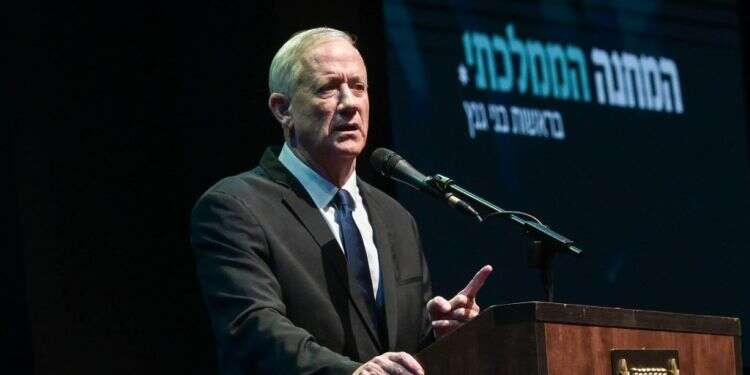 הפרדוקס המובנה של שיחות הפשרה עם גנץ