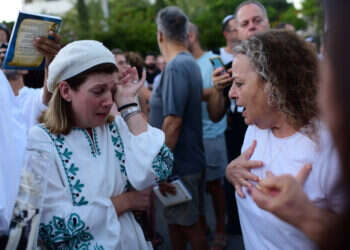 העיר הזו לא שלכם: אני חילונית תל אביבית ופגעתם בי