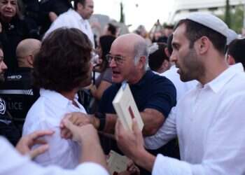 זה לא "קומץ": פיצוץ התפילה בכיכר הוא רק סימפטום לשבר