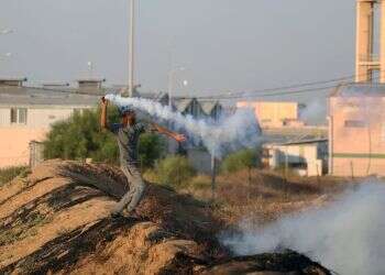 אחרי ההתפרעויות סמוך לגדר: צה"ל תקף בעזה