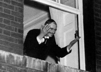 בניגוד לאינטואיציה: אנשי מודיעין לא מומחים בניתוח מידע מודיעיני