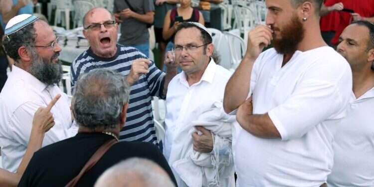 ישראל זעירא: "לעולם לא ניתן שתהיה כפייה דתית. על גופתנו"