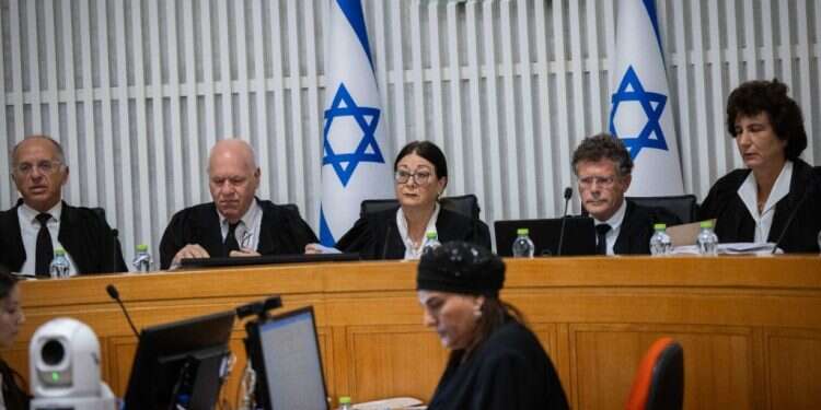 שופטי בג שידור ישיר: עילת הסבירות בדיון מורחב בבג"ץ