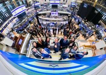 שר הכלכלה ניר ברקת בבורסה בניו יורק. צילום: הבורסה לניירות ערך של ניו-יורק