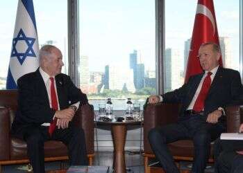 נתניהו וארדואן. צילום: אבי אוחיון לע אחרי שכינה אותו "רוצח ילדים פלסטינים": מפגש ראשון בין נתניהו לארדואן