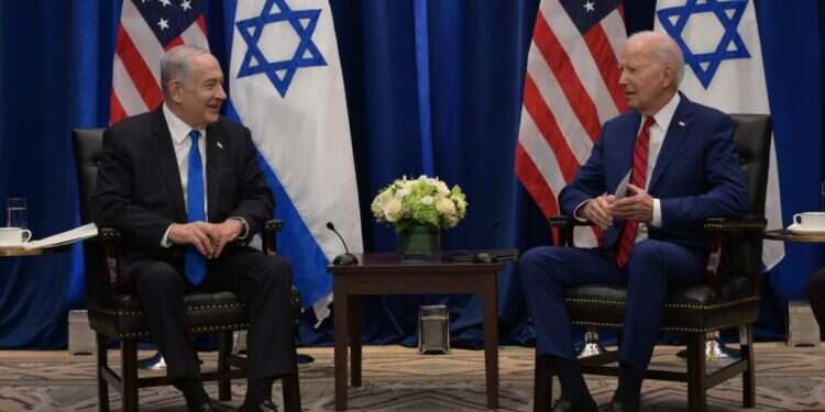 ראש הממשלה בנימין נתניהו ונשיא ארצות הברית ג'ו ביידן בפגישתם בניו-יורק, היום. צילום: אבי אוחיון, לע נתניהו נפגש עם ביידן: "נוכל לכונן שלום היסטורי בין ישראל לסעודיה"