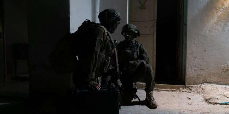 כוחות הביטחון ממפים את בתי המחבלים. צילום: דובר צה הפיגוע בעלי: כוחות הביטחון מיפו את בתי המחבלים לקראת הריסה