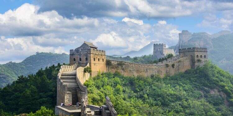 "ההישג הכלכלי הגדול בהיסטוריה": סין בדרך להפוך למעצמה המובילה בעולם