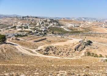 העיר הרומית שהוקמה לתחייה ויום חוויות במערות: אתרים מומלצים לטיול בסוכות