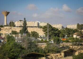 "המרחב הציבורי במצפה רמון הפך לזירת מאבק"