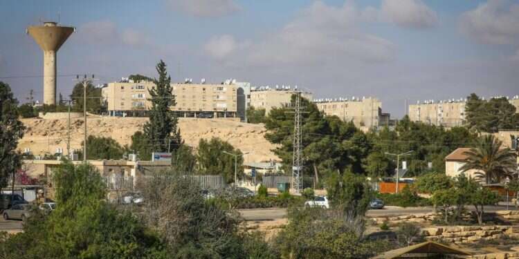 צילום: יוסי אלוני/פלאש90 "המרחב הציבורי במצפה רמון הפך לזירת מאבק"