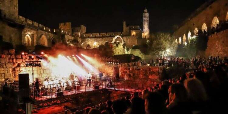 סליחות במגדל דוד נוסח תחריר. צילום: ריקי רחמן לקראת יום כיפור: מופעי הסליחות שיכניסו אתכם לאווירת הימים הנוראים