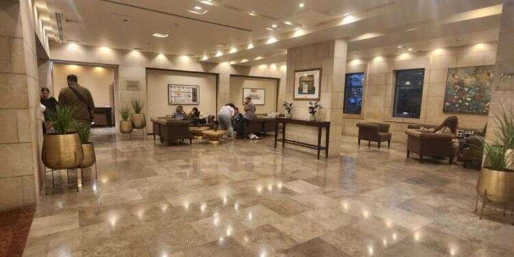 מלון "לא יודעת איך נישן שם בלילה – אבל נעבור את זה, יכיני זה ארץ ישראל"