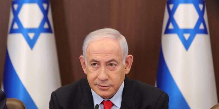 נתניהו בוחן הקמת ממשלת חירום לאומית – באופוזיציה מעניקים גיבוי לפעילות הצבאית