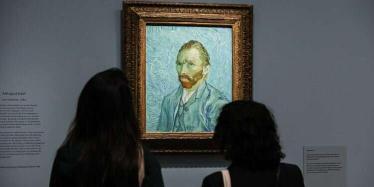 ואן גוך. צילום: EPA/TERESA SUAREZ "חתכתי רק חלק קטן מהאוזן שלי": שיחה עם ואן גוך הווירטואלי