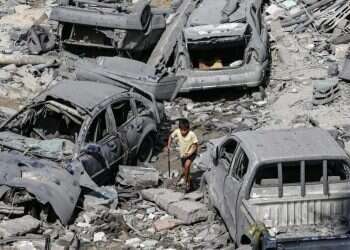 תושבי עזה רוצים לברוח, אך המעבר למצרים הולך ונסגר