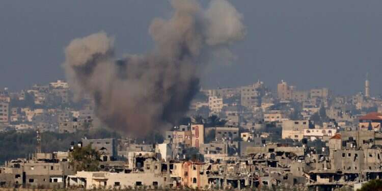 מאות תקיפות בעזה. ראש השב"כ: "המשימה – הכרעת החמאס"