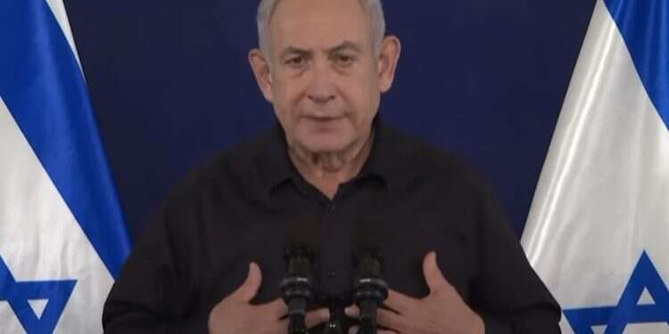 נתניהו בהצהרה לתקשורת. צילום מסך משידור לעמ נתניהו: "כולם יצטרכו לתת תשובות. גם אני. אבל רק אחרי המלחמה"