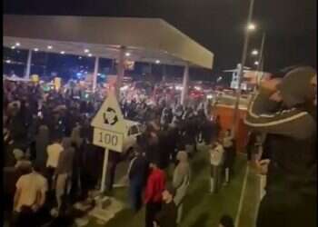 דגסטאן: המון מוסלמי פרץ לשדה התעופה כדי לתקוף נוסעים מישראל