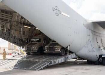 הסיוע האמריקאי ממשיך: אלף טון של חימוש ואמצעי לחימה הגיעו לישראל הבוקר