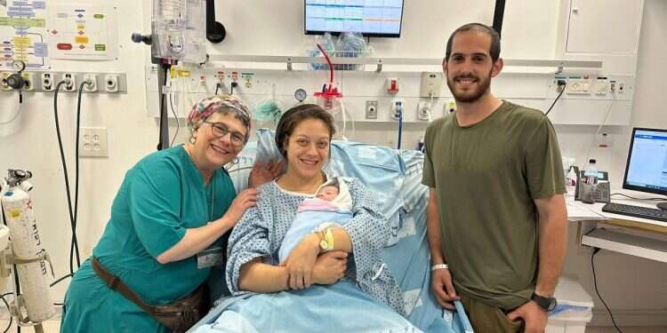 "קרן אור": מהמילואים בגבול לבנון ישר ללידת בנו