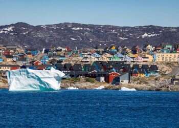 עיירה בגרינלנד. צילום: AFP