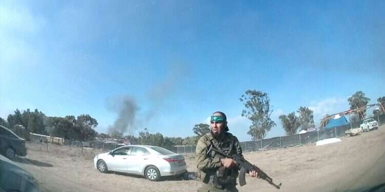 עדות מפקד האוגדה: "בסריקה התגלה שהמחבלים מלכדו גופות רבות של אזרחים"