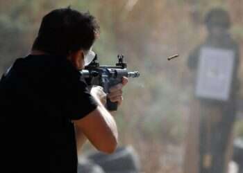 הקריטריונים לרישיון נשק הורחבו, אבל אפשר וצריך הרבה יותר