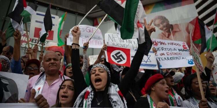 הפגנת BDS בזמן המלחמה נגד חמאס בעזה. צילום: AFP