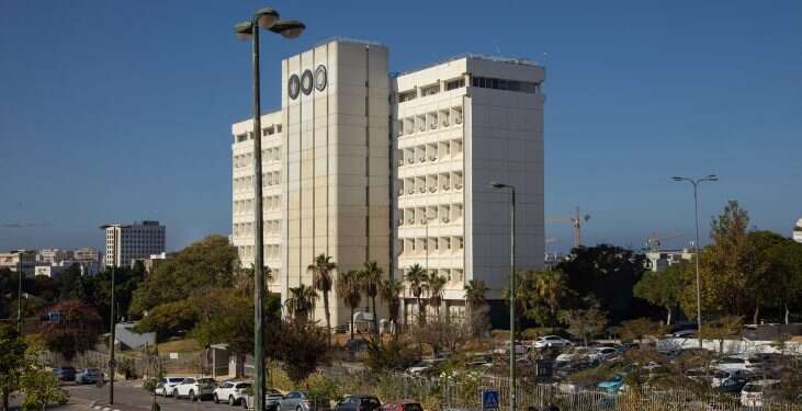 אוניברסיטת תל אביב תחלק מענק כספי לכל סטודנט שגויס בצו 8