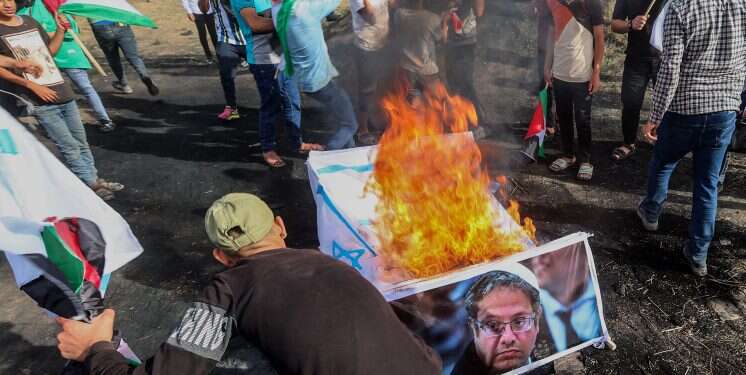 התפרעויות במזרח ירושלים. צילום: עטיה מוחמד, פלאש 90 מזרח ירושלים: ניסיונות הפגיעה ביהודים נמשכות