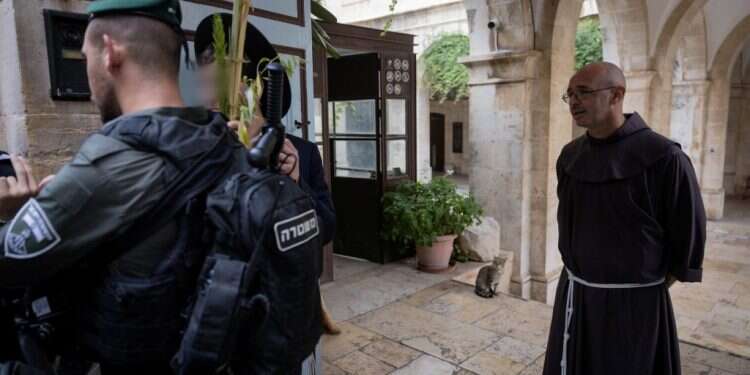 יריקות, מכירות ופשיעות: סיעור המוחות להגברת הקיטוב בשבוע סוכות