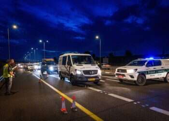 מטח טילים כבד לאזור גוש דן: דיווחים על פצועים