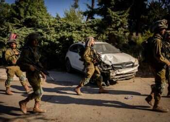"ימים של עליות וירידות": תושבי נחל עוז נעים בין שחרור החטופים לאבל על ההרוגים