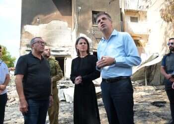 דיפלומטים מרחבי העולם מגיעים לביקורי הזדהות: "בימים כאלה כולנו ישראלים"