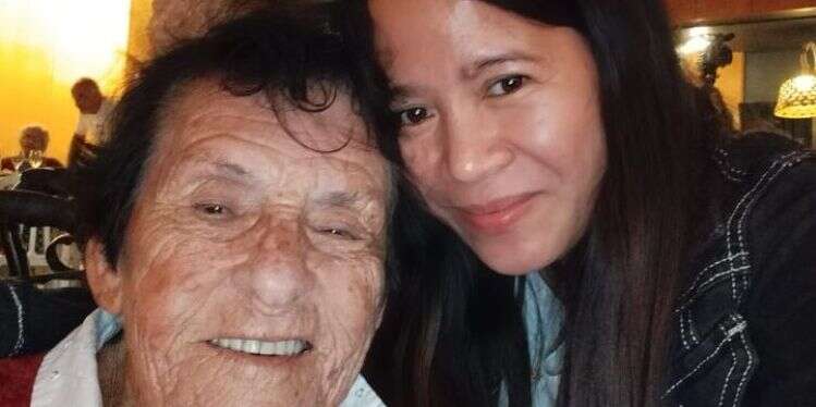 "מלאך עם רגליים על הקרקע" | העובדת הזרה שהצילה את המטופלת בת ה-95