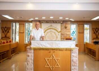 כריזמה, קיגל וטון רגישות: גבאים מכל רחבי הארץ על הדרך לנהל בית כנסת