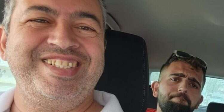 האב ובנו. הצילום באדיבות המשפחה.  לזכרם של משה ואלעד: קרן תרומות ייחודית