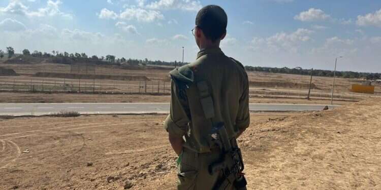 קצין המודיעין שחיסל מחבלים בבסיס רעים. צילום: דובר צה